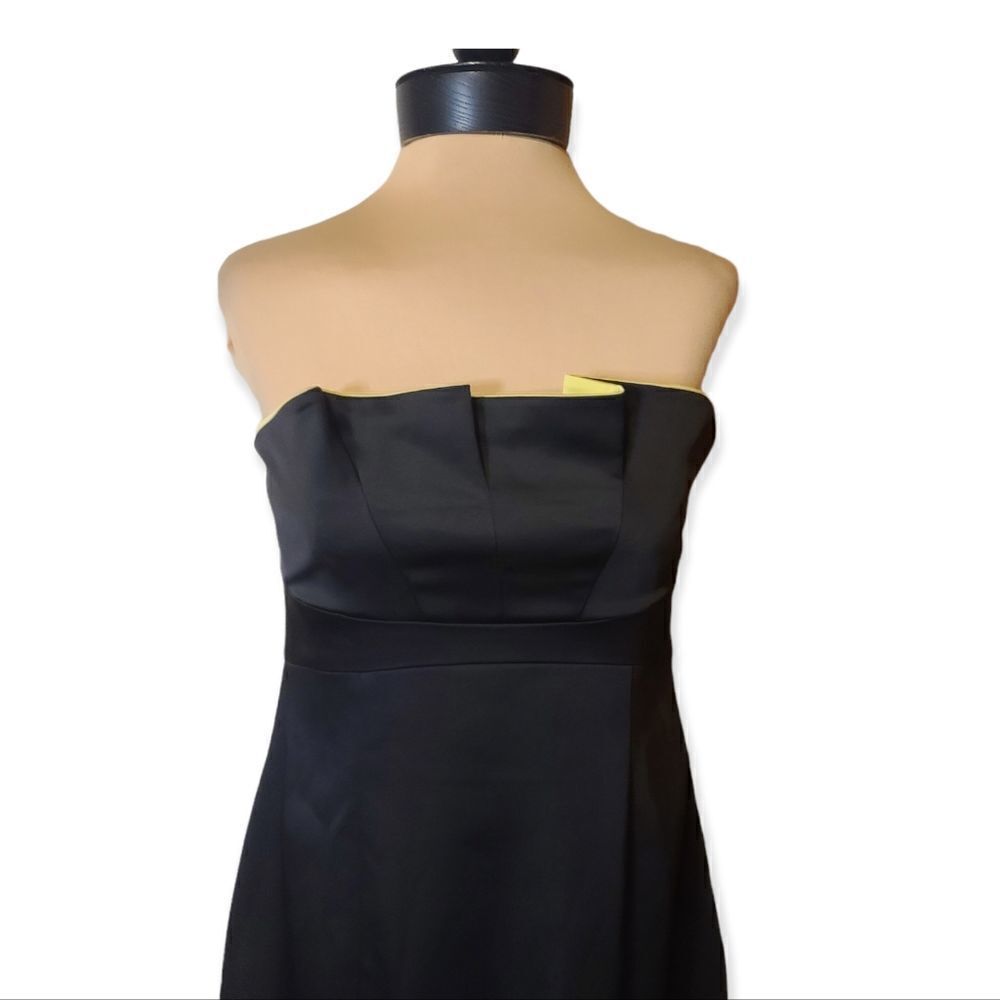 BCBG MAXAZRIA Strapless Black Cocktail Dress NWT Size 10 - Picture 2 of 8